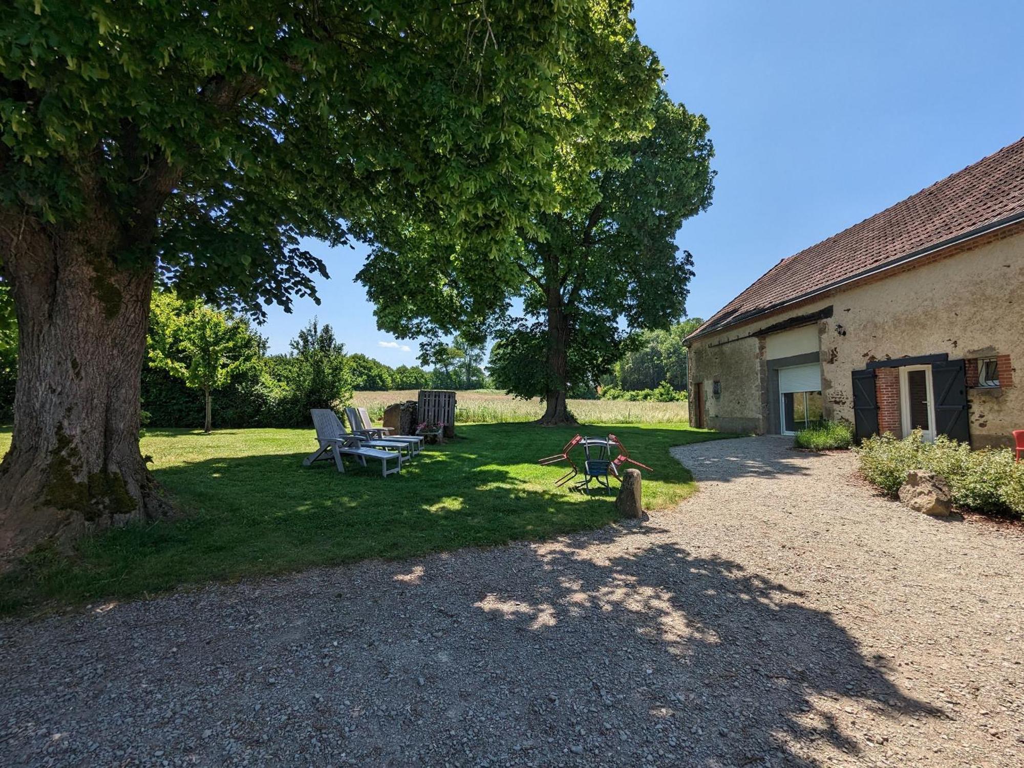 Grande Ferme Renovee Avec Jardin Et Loisirs A Proximite - Fr-1-591-155 Villa Pouligny-Notre-Dame Bagian luar foto